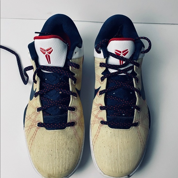 Kobe Bryant Nike East Shoes Size 11 - Picture 10 of 12